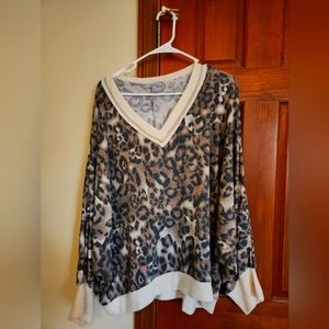 White Birch oversized crop sweater, size 1X.